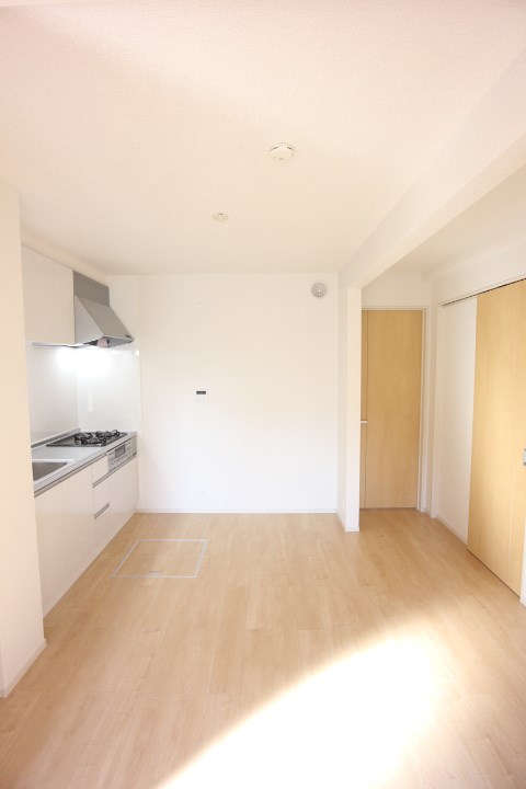 フォーラム伍番館 リビング