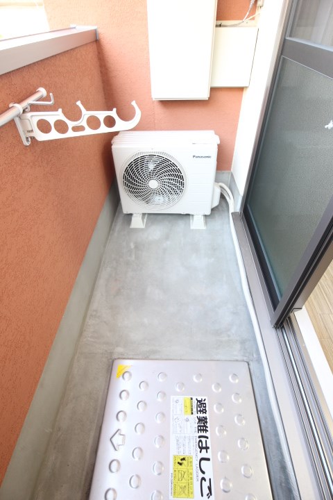 エヌエムキャランドドゥ ベランダ