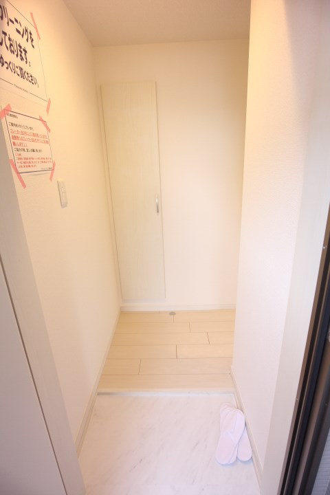 ルネッタ新長田 玄関