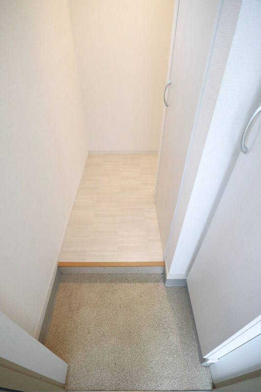 HCフラッツ須磨関守 玄関