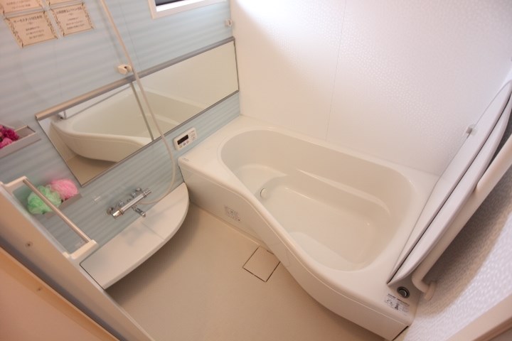 ガーデンコート車 風呂画像