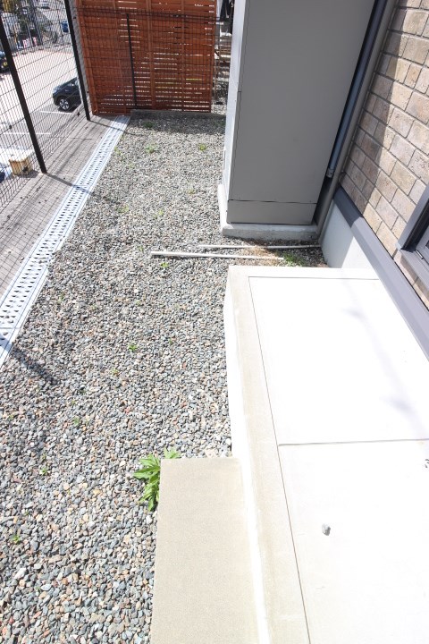 ガーデンコート車 ベランダ