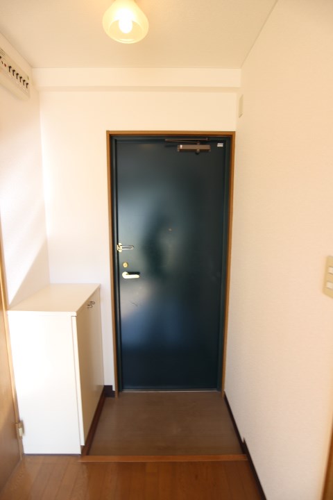 林マンション 玄関