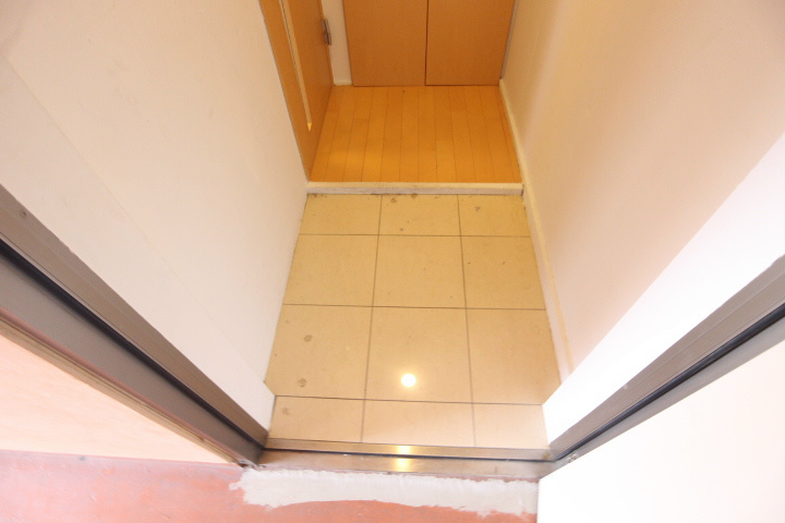 ラムール長田 玄関