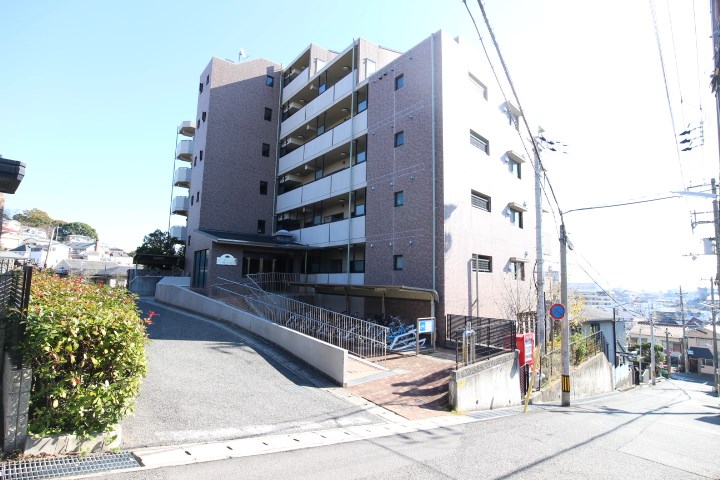 ガーデンコート楠ヶ丘 外観