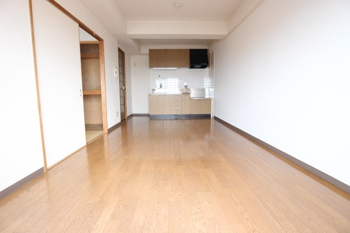 ガーデンコート楠ヶ丘 リビング