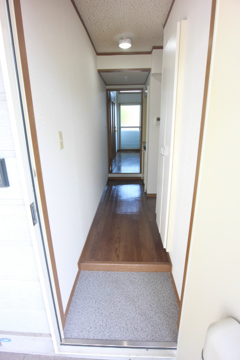 ラフォーレ一ノ谷 玄関