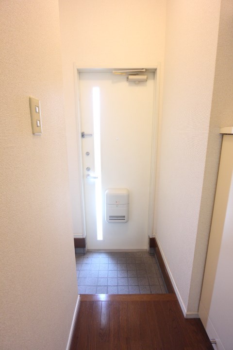 山下ハイツ 玄関