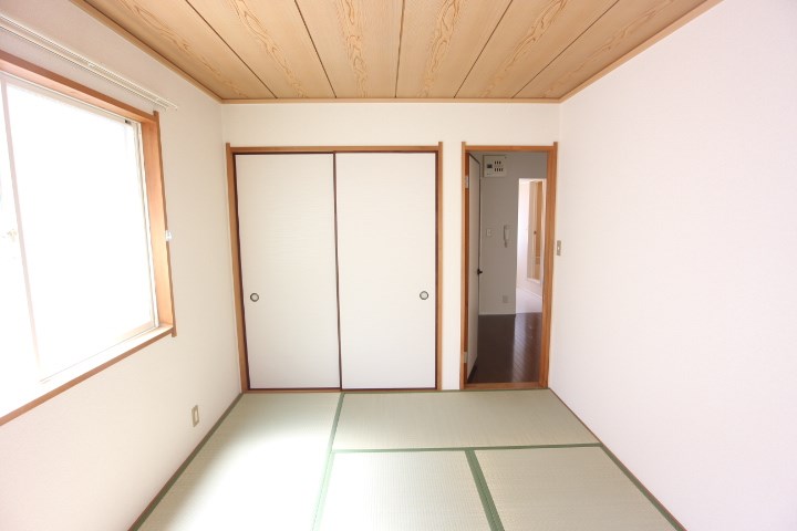 山下ハイツ ベッドルーム