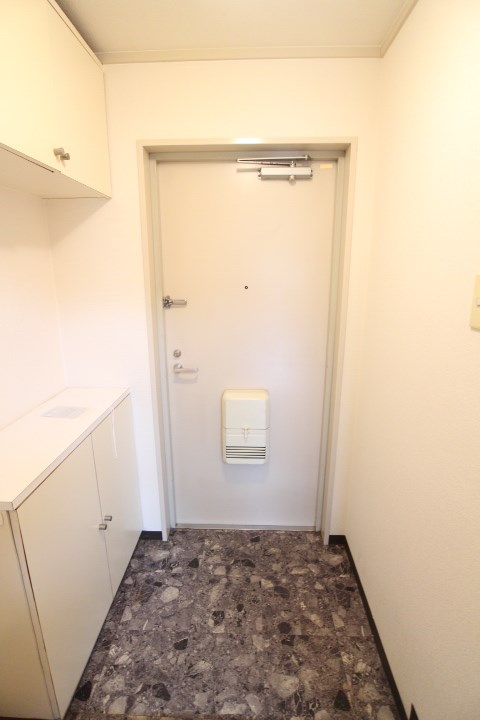 マインドパレス須磨浦 玄関