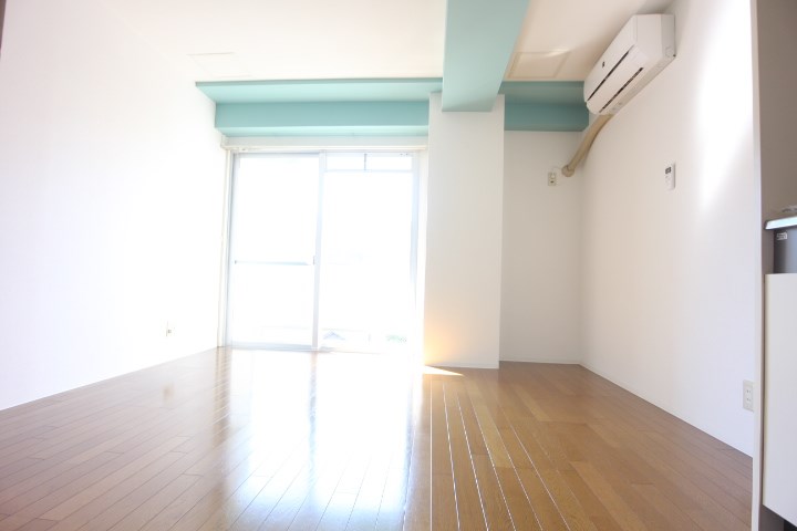 ノーヴァ・ヴィータ リビング