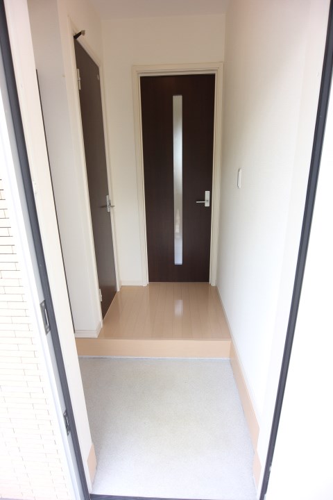 フォレストメゾン須磨寺 玄関