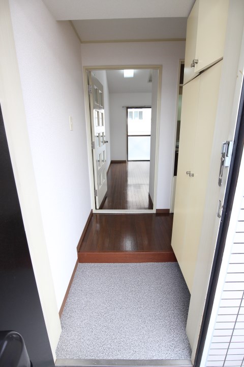 サンパレス21須磨 玄関