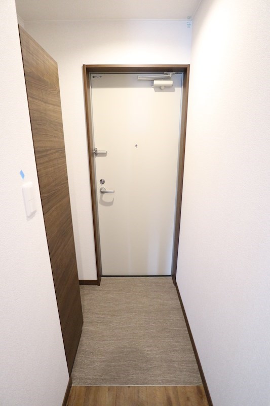 エルデ神戸 玄関