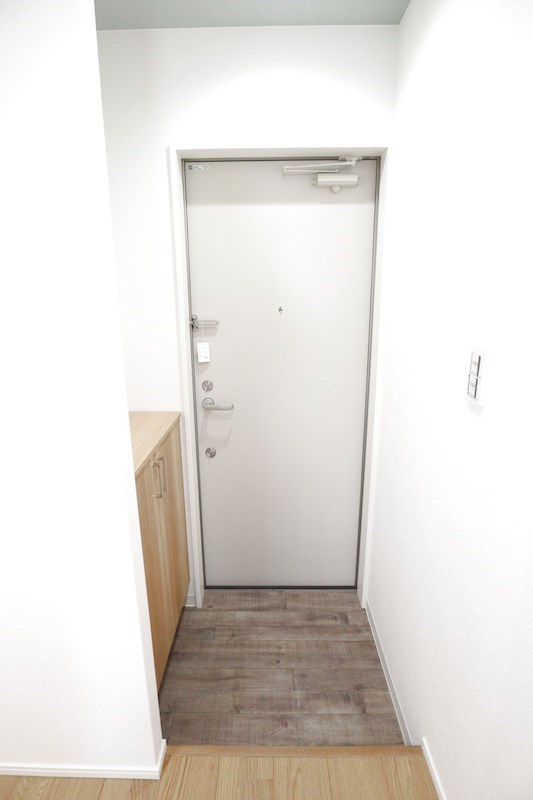 ワコーレヴィアーノ長田大塚町 玄関