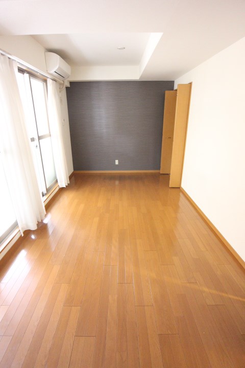 レジデンス富久寿 ベッドルーム