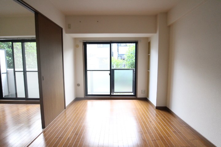 シャトー・ド・マリン須磨 リビング