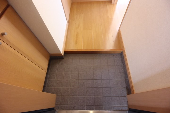 コンフォルト水笠 玄関