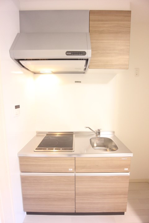 KARIN御蔵通 キッチン