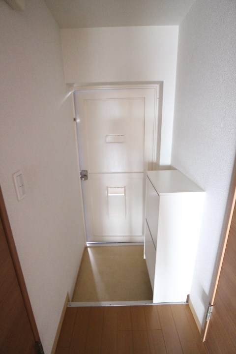 レバンス高取 玄関