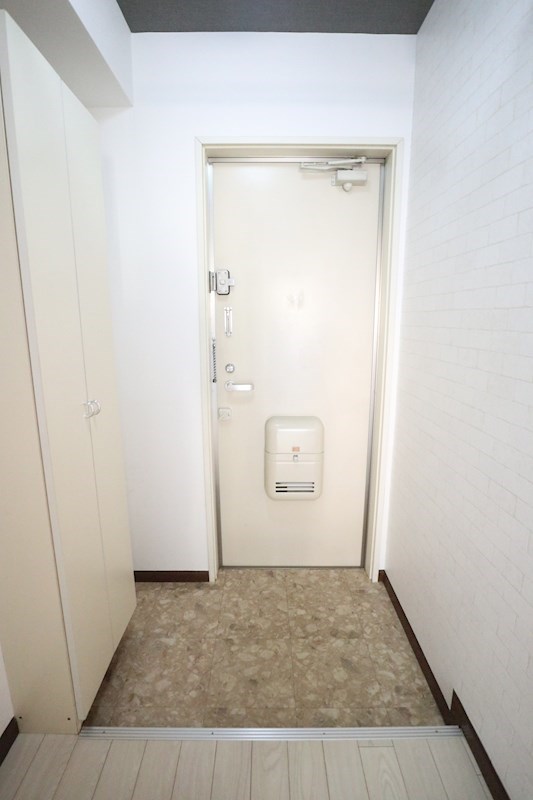 キャンパスヒルズ鈴蘭台 玄関