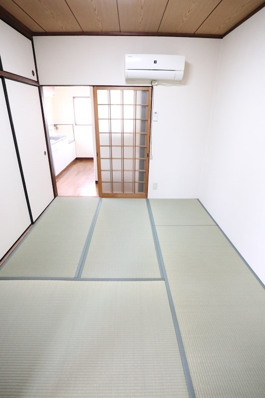 長尾町1丁目貸家 リビング