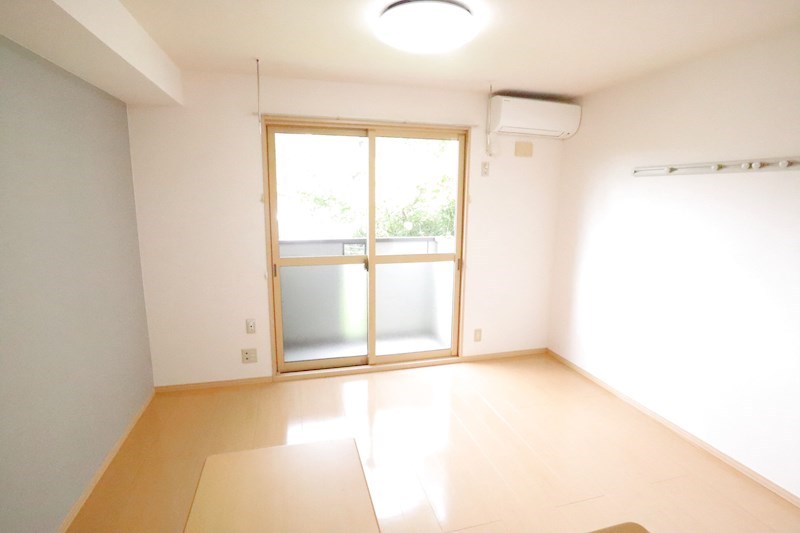 HITOMI DORMITORY リビング