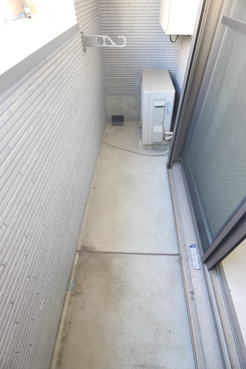 ヴィラ月見山 ベランダ