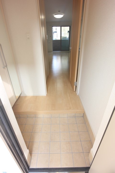 メゾンドカルムⅢ 玄関