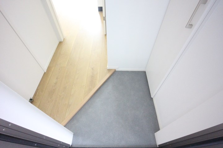 メゾン・ソレイユ 玄関