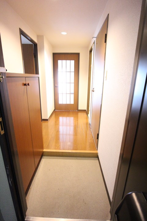 シティ南落合 玄関