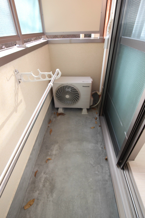 エヌエムキャランドドゥ ベランダ