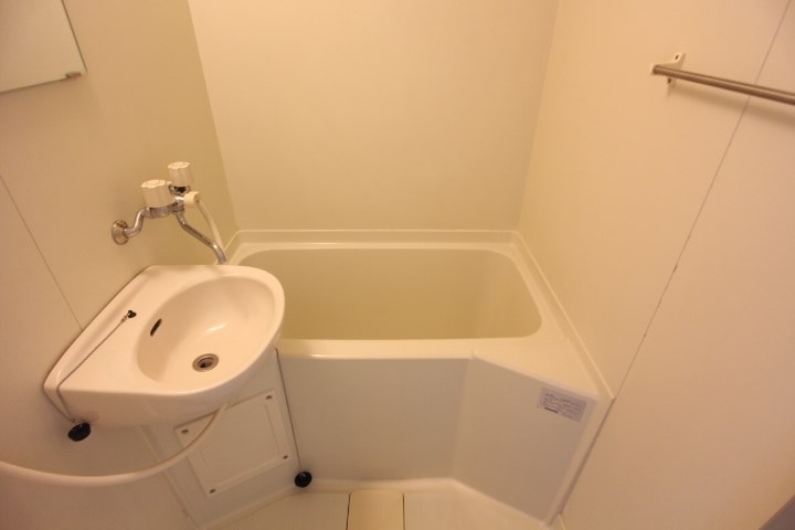 リバティー壱番館 風呂画像