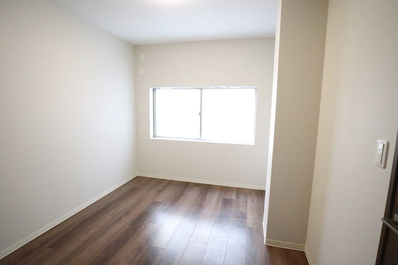 AQUA鈴蘭台 ベッドルーム