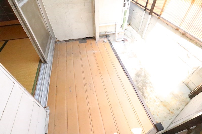 大手町2丁目貸家 ベランダ