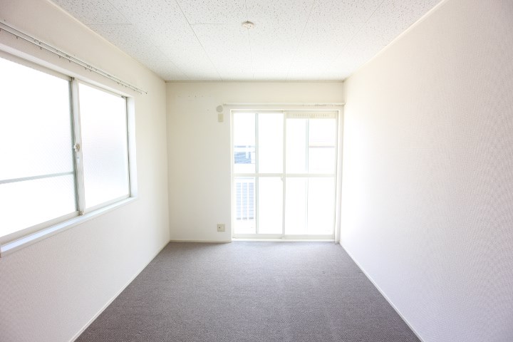 山下ハイツ ベッドルーム