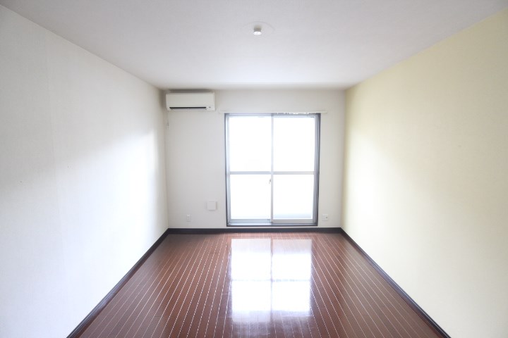 ヴィアノ大谷町 リビング