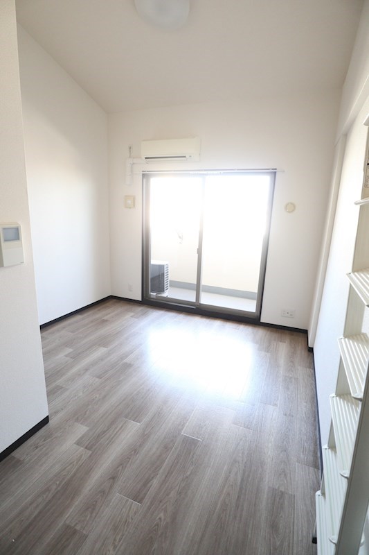 ウエストアヴェニュー リビング