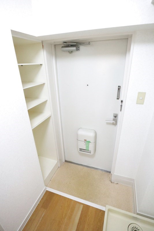 シティハイツ須磨 玄関