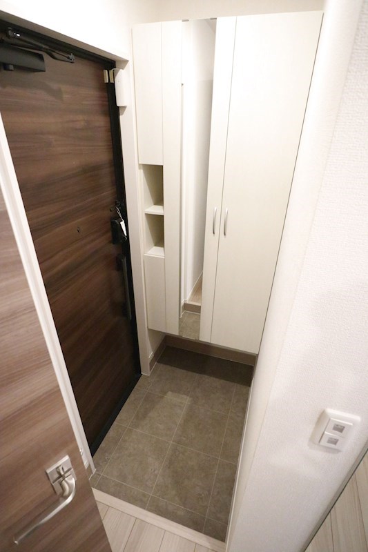 ブリランテ川西通 玄関