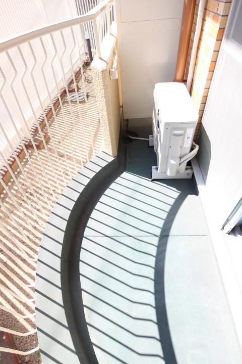 テラスローズマリー ベランダ