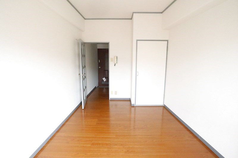 シャインエイト リビング