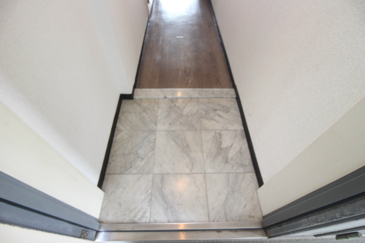 パークプラザ鷹取 玄関