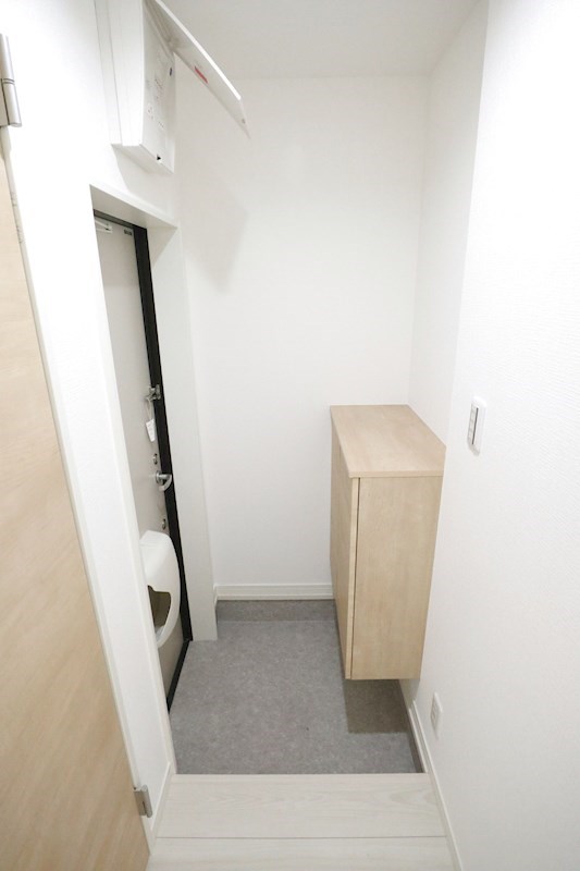 KARIN長楽町 玄関