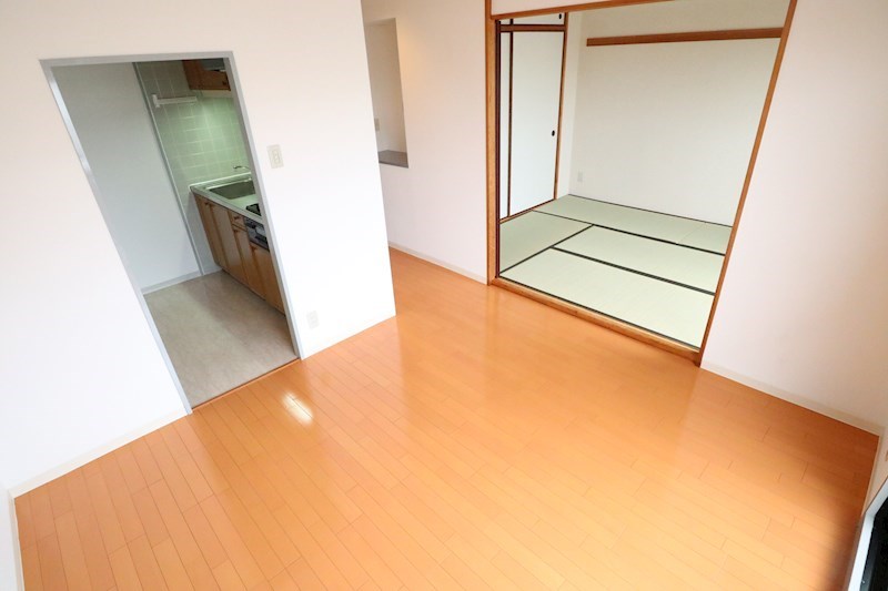 ロイヤル神戸池田広町 リビング