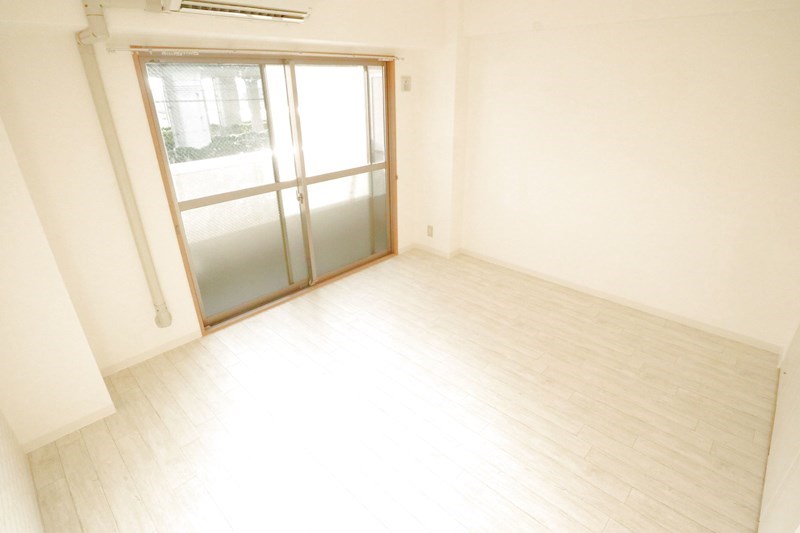 リバーサイド安藤Ⅱ リビング