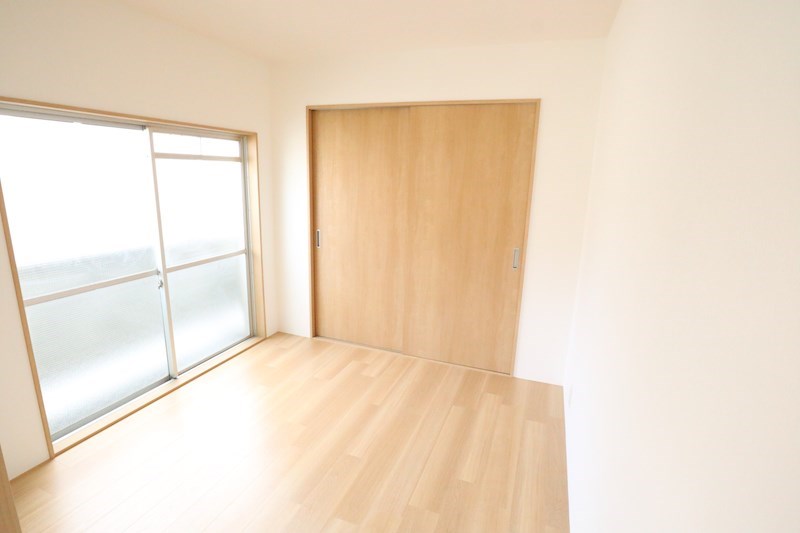 高島グリーンハイツ ベッドルーム