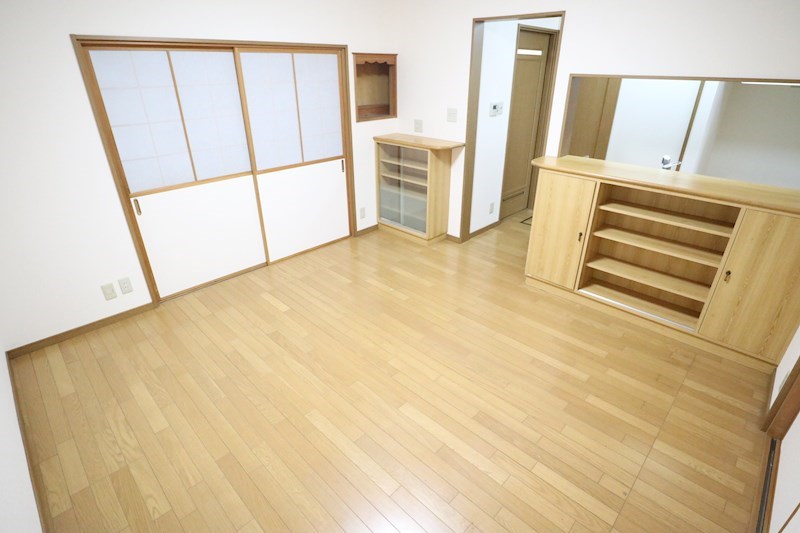 東尻池貸家(3丁目) リビング