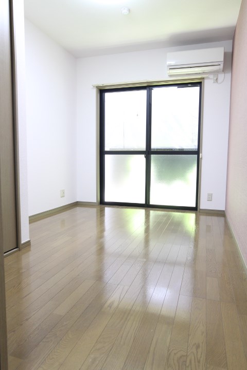 ワコーレ須磨衣掛 リビング