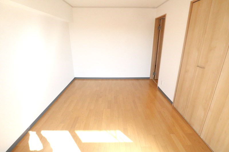 ハイツ西町 ベッドルーム